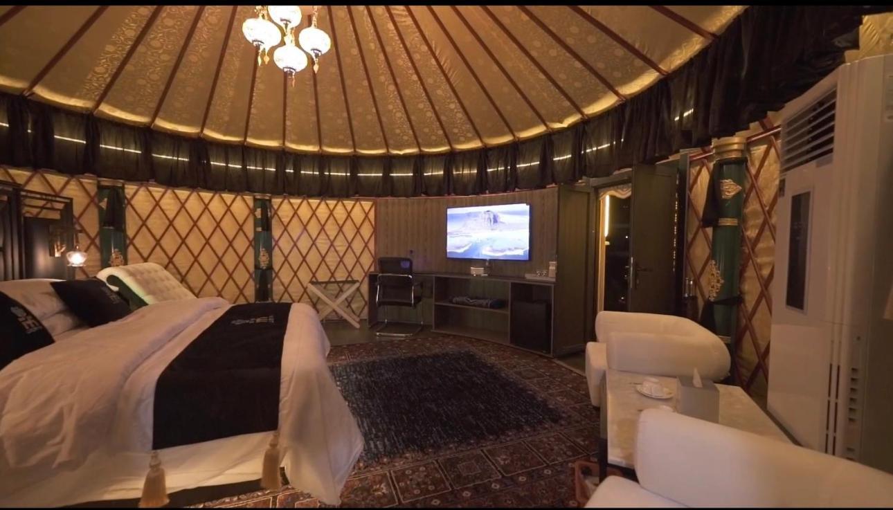 Iyi Luxury Inn Swat Saidu Sharif Eksteriør billede